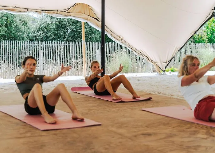 אתר קמפינג Mobil Confortable Avec Terrasse, 6 Couchages - Api-1-52-1462