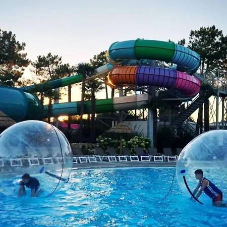 Mobil Confortable Avec Terrasse, 6 Couchages - Api-1-52-1462 Camping Saint-Jean-de-Monts