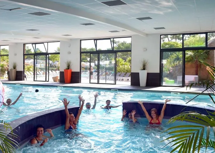 Mobil Confortable Avec Terrasse, 6 Couchages - Api-1-52-1462 *