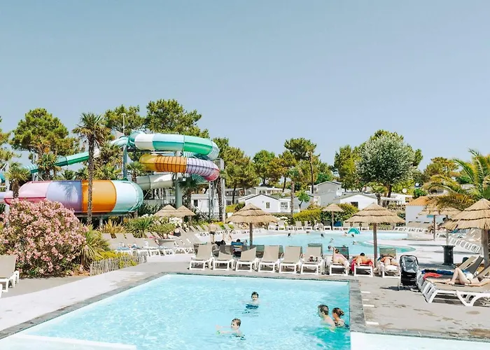 Camping Mobil Confortable Avec Terrasse, 6 Couchages - Api-1-52-1462