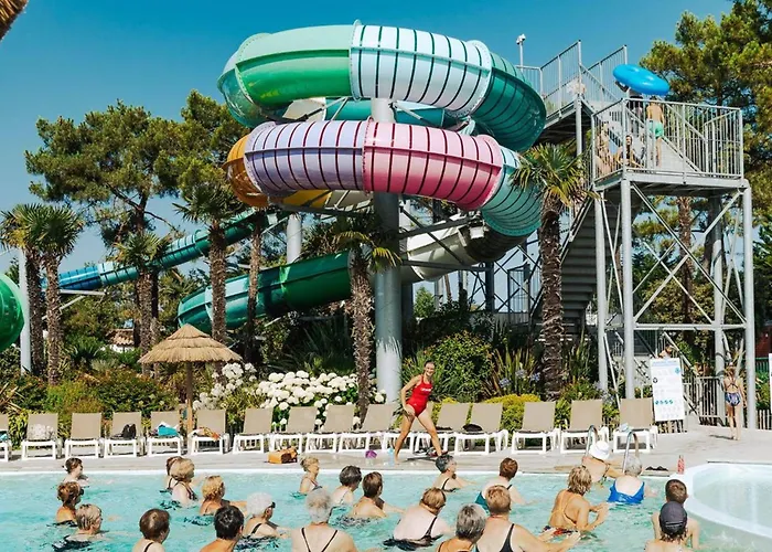 Mobil Confortable Avec Terrasse, 6 Couchages - Api-1-52-1462 Camping Saint-Jean-de-Monts